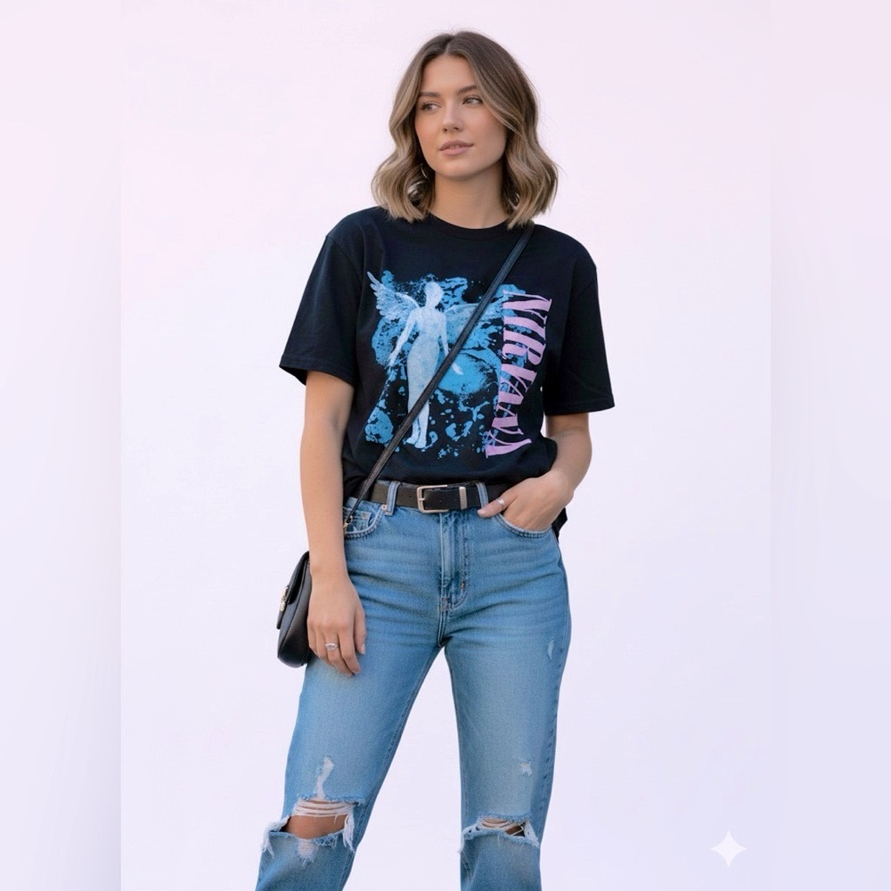 NIRVANA Women’s Short Sleeve Graphic Tee